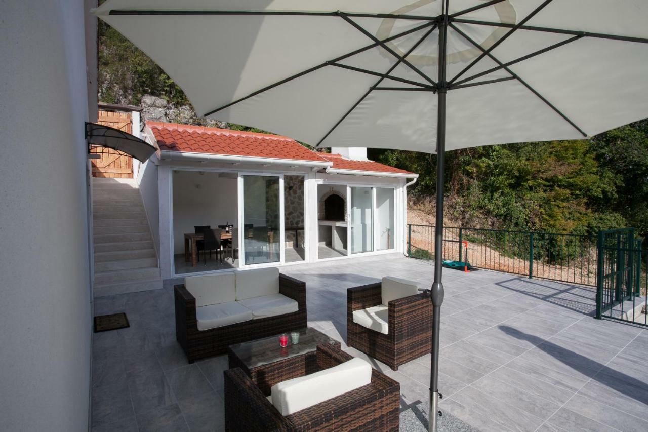 Villa Zrinka **** Svinisce Exterior photo